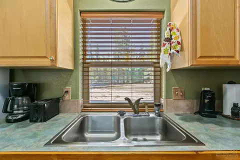 15570 Turquoise Dr, La Pine, OR 97739 photo 12