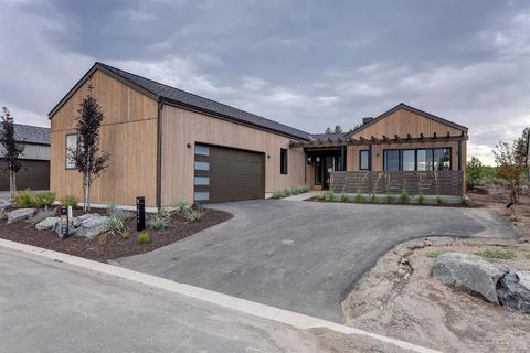 19175 Gateway Loop, Bend, OR 97702 photo 11