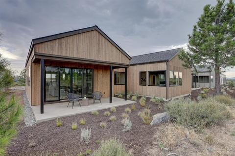 19175 Gateway Loop, Bend, OR 97702 photo 9