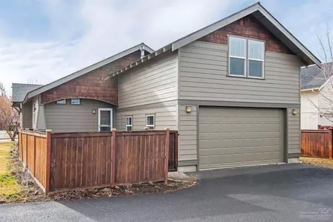 21392 Oakview Dr, Bend, OR 97701 photo 19