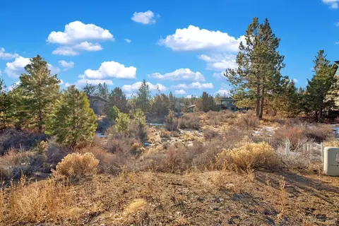 19485 Stafford Loop, Bend, OR 97702 photo 1