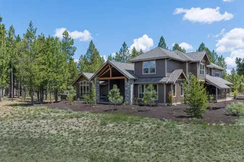 56679 Glowstone Loop, Bend, OR 97707 photo 24