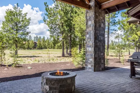 56679 Glowstone Loop, Bend, OR 97707 photo 23
