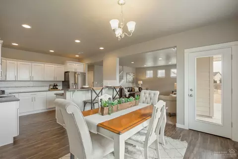 1812 NE Coby Way, Bend, OR 97701 photo 4
