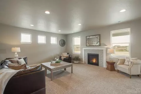 1812 NE Coby Way, Bend, OR 97701 photo 10