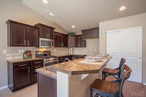 1825 NE Coby Way, Bend, OR 97701 photo 1