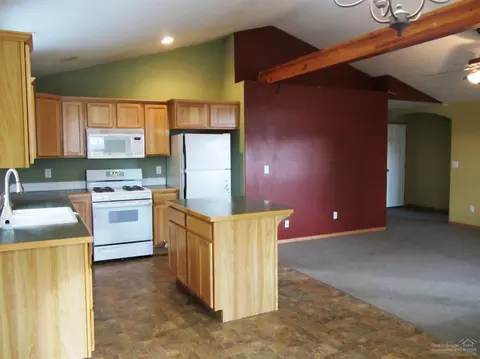 61379 Kobe St, Bend, OR 97702 photo 9