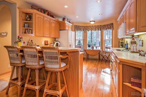 354 E Wapato Loop, Sisters, OR 97759 photo 4