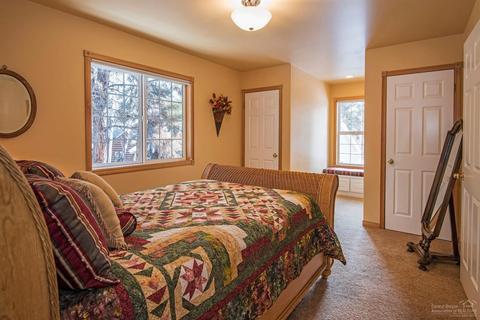 354 E Wapato Loop, Sisters, OR 97759 photo 18