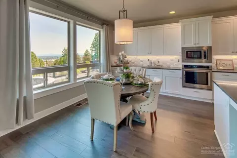 60864 SW Headwaters Loop, Bend, OR 97702 photo 14