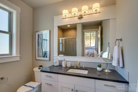 60864 SW Headwaters Loop, Bend, OR 97702 photo 19