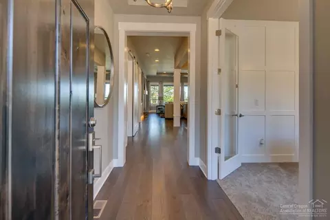 60864 SW Headwaters Loop, Bend, OR 97702 photo 3