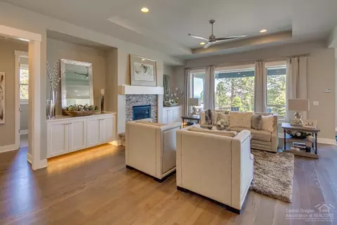 60864 SW Headwaters Loop, Bend, OR 97702 photo 8
