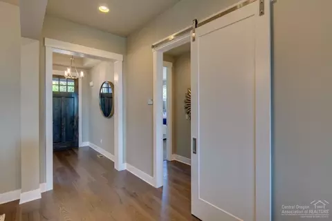 60864 SW Headwaters Loop, Bend, OR 97702 photo 5