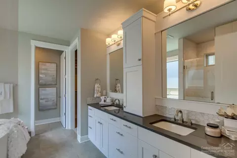 60864 SW Headwaters Loop, Bend, OR 97702 photo 21