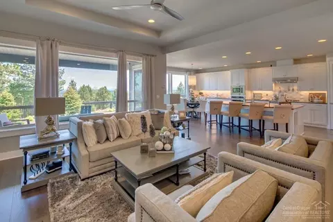 60864 SW Headwaters Loop, Bend, OR 97702 photo 11