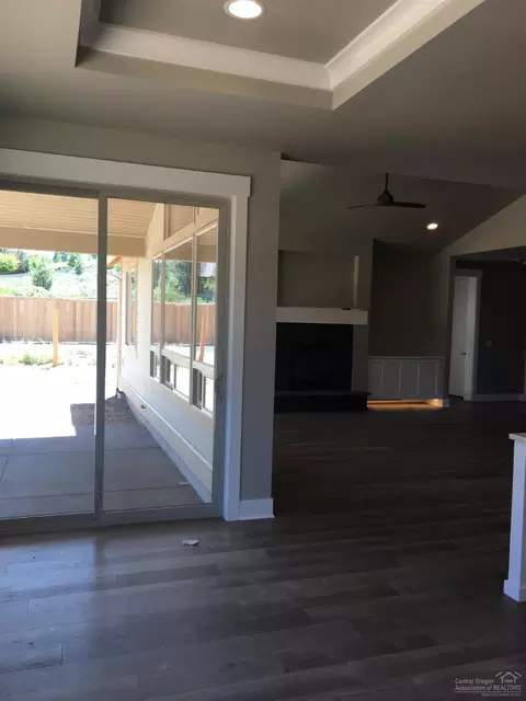 60856 SW Headwaters Loop, Bend, OR 97702 photo 5