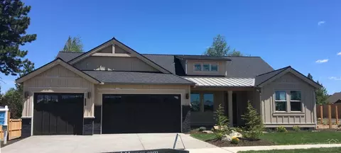 60856 SW Headwaters Loop, Bend, OR 97702 photo 1