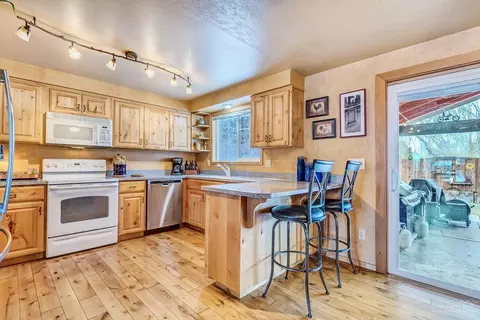 20520 Jefferson Ct, Bend, OR 97703 photo 12