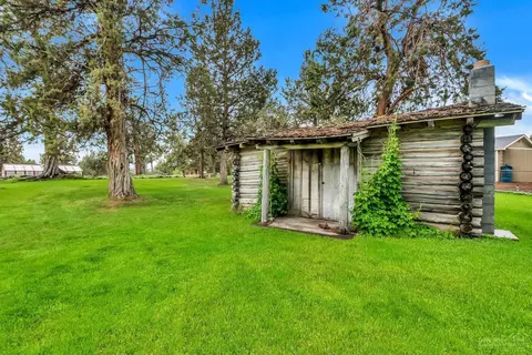 20520 Jefferson Ct, Bend, OR 97703 photo 23