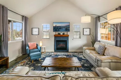 63441 Ledgestone Ct, Bend, OR 97701 photo 5