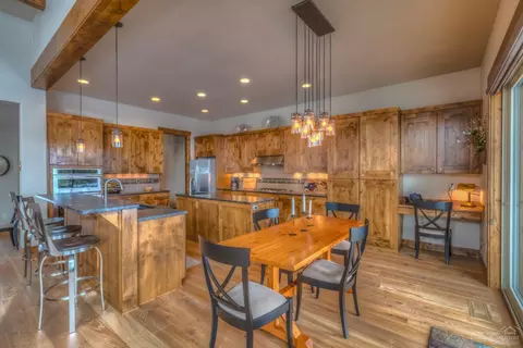 60436 Snap Shot Loop, Bend, OR 97702 photo 7