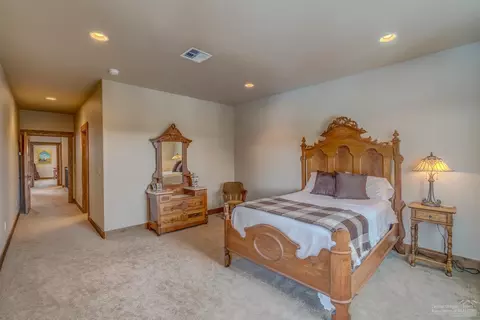 60436 Snap Shot Loop, Bend, OR 97702 photo 15