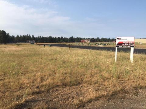 200 E Sun Ranch Dr, Sisters, OR 97759 photo 3