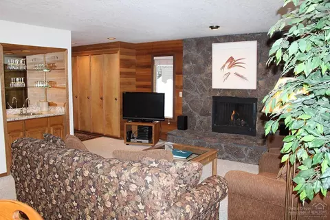 57303 Beaver Ridge Loop, Sunriver, OR 97707 photo 5