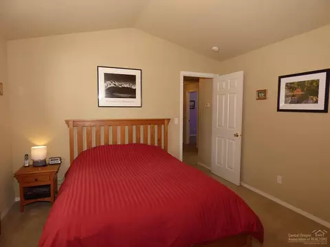 61056 Larkspur Loop, Bend, OR 97702 photo 13