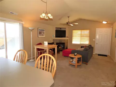 61056 Larkspur Loop, Bend, OR 97702 photo 10