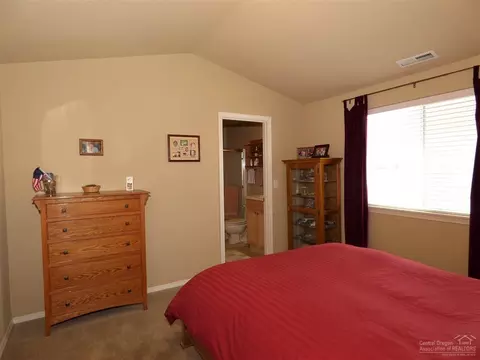 61056 Larkspur Loop, Bend, OR 97702 photo 11