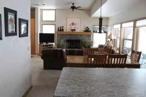 57385 Beaver Ridge Loop, Sunriver, OR 97707 photo 9