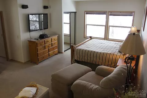 57385 Beaver Ridge Loop, Sunriver, OR 97707 photo 16