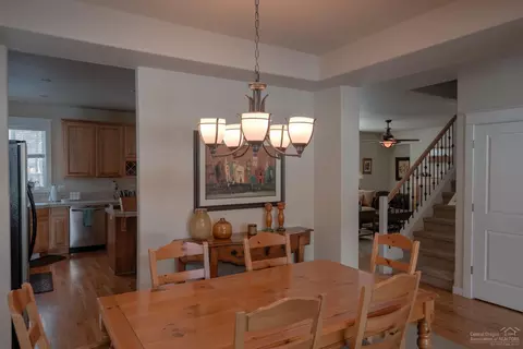 61062 Chamomile Pl, Bend, OR 97702 photo 3