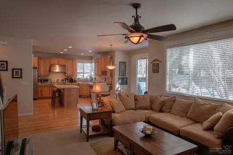 61062 Chamomile Pl, Bend, OR 97702 photo 4