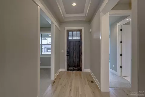 60874 SW Headwaters Loop, Bend, OR 97702 photo 5