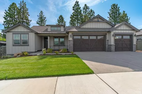 60874 SW Headwaters Loop, Bend, OR 97702 photo 1