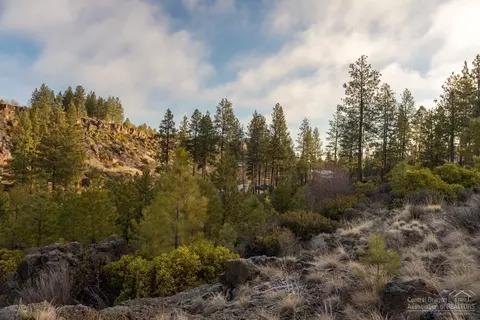 60860 SW Headwaters Loop, Bend, OR 97702 photo 20