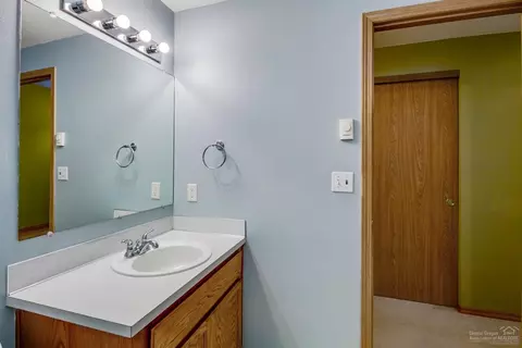 56056 Remington Dr, Bend, OR 97707 photo 11