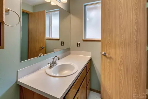 56056 Remington Dr, Bend, OR 97707 photo 16
