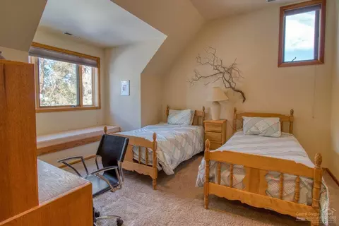 67450 Cloverdale Rd, Bend, OR 97703 photo 19