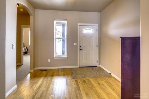 63429 Stacy Ln, Bend, OR 97701 photo 5