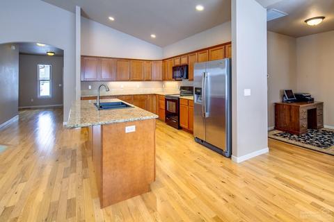 63429 Stacy Ln, Bend, OR 97701 photo 10
