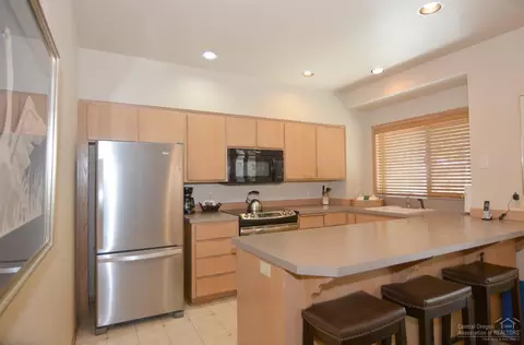 57369 Beaver Ridge Loop, Sunriver, OR 97707 photo 5