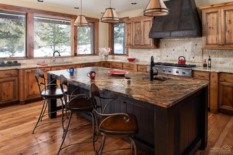 57700 Vine Maple, Sunriver, OR 97707 photo 6