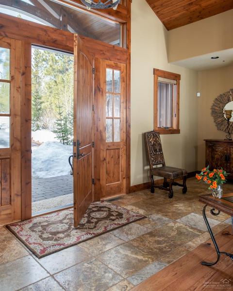 57700 Vine Maple, Sunriver, OR 97707 photo 2