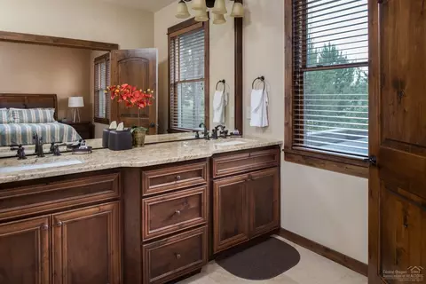 56578 Dancing Rock Loop, Bend, OR 97707 photo 14