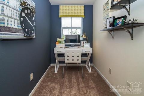 20562 SE Cameron Ave, Bend, OR 97702 photo 12