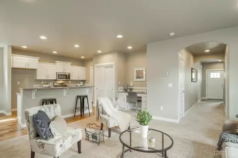 2935 NE Quiet Canyon Dr, Bend, OR 97701 photo 1